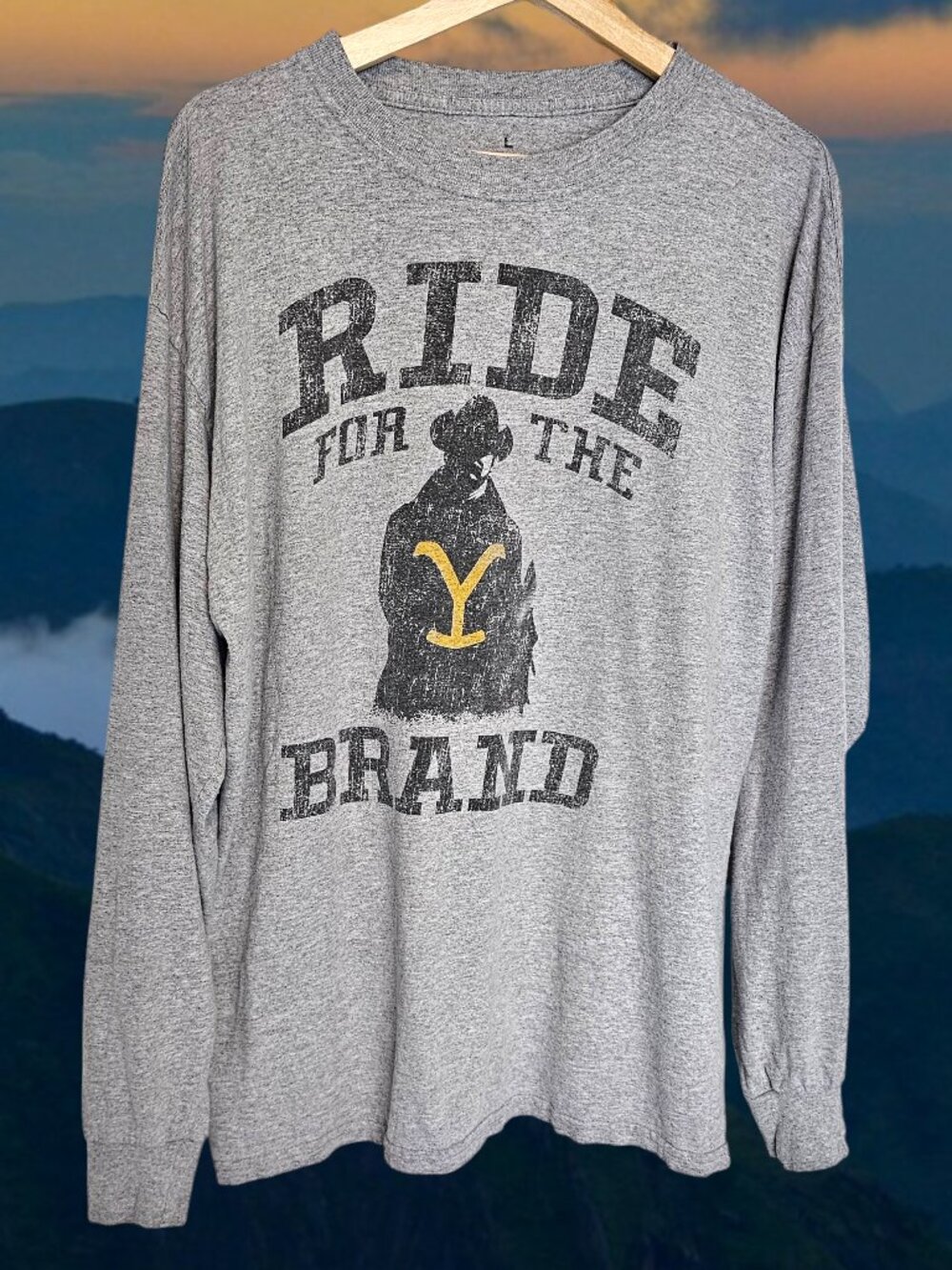 Yellowstone L Long Sleeve T Shirt Paramount